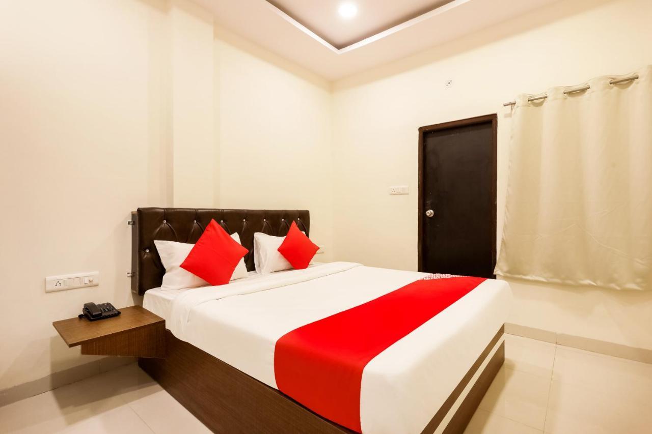 Oyo Flagship 30861 Hotel Velocity Vijay Nagar Indore Exteriör bild