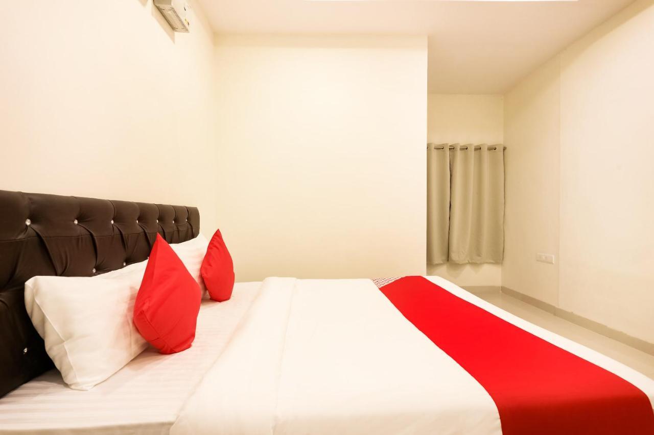 Oyo Flagship 30861 Hotel Velocity Vijay Nagar Indore Exteriör bild